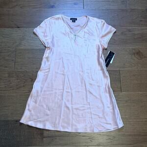 Jones new york pink silky nightgown